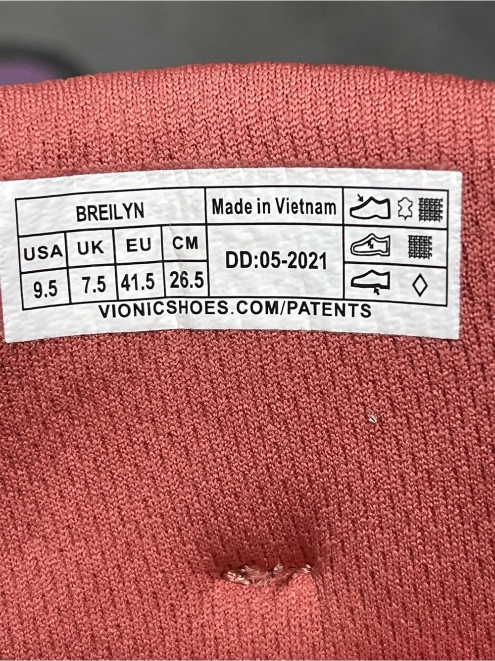 Vionic Breilyn Women's Sneakers Salmon Size 9.5